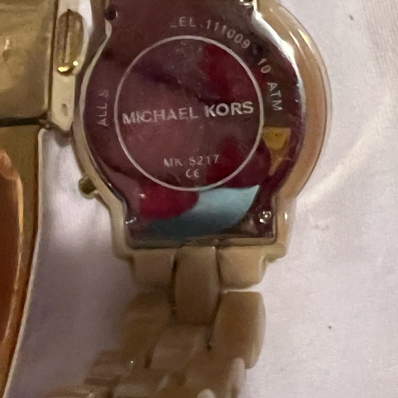 MK watch - Picture 6 of 9
